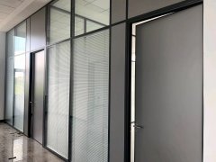 长春玻璃隔断案例展示