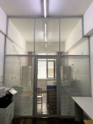 长春玻璃隔断安装案例实景图拍摄